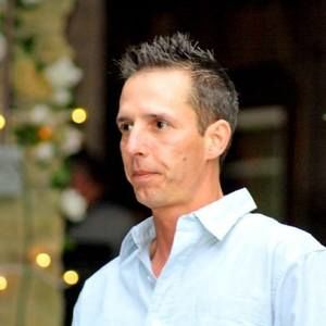 Meet your Posher, Derek